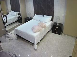 voyeurcam-latina-babe-bedroom-4