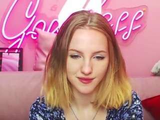 AliceLilFoxieB
