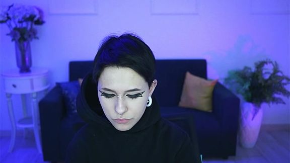 girlwith_nojob